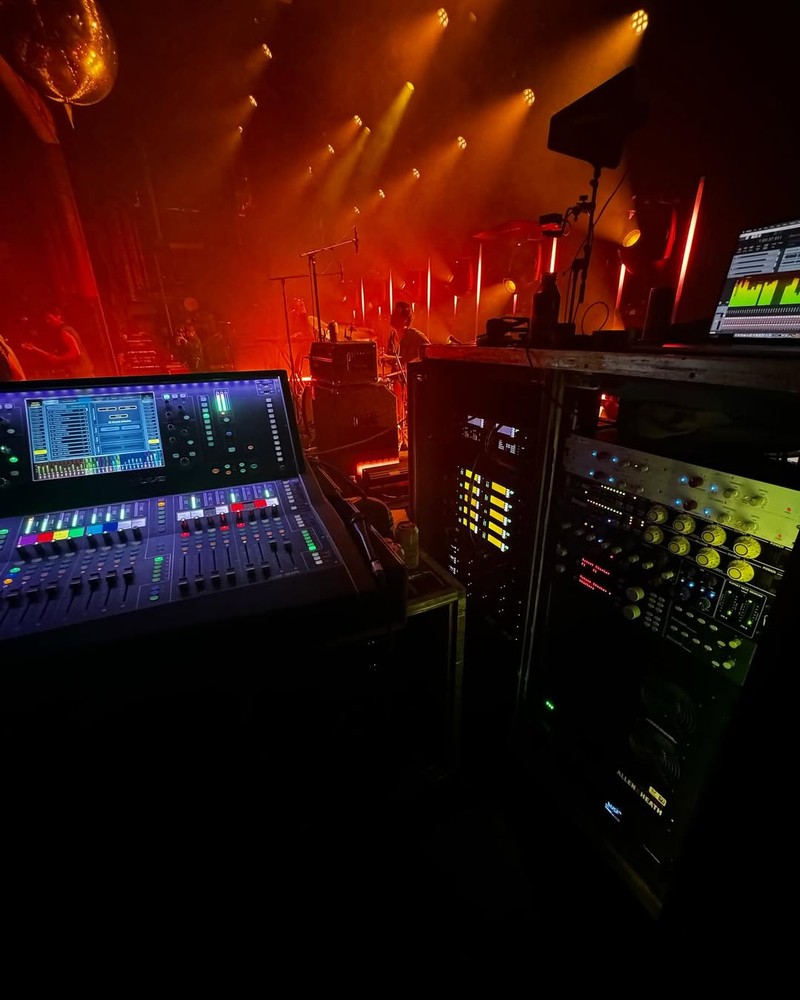 Monitor world side of stage