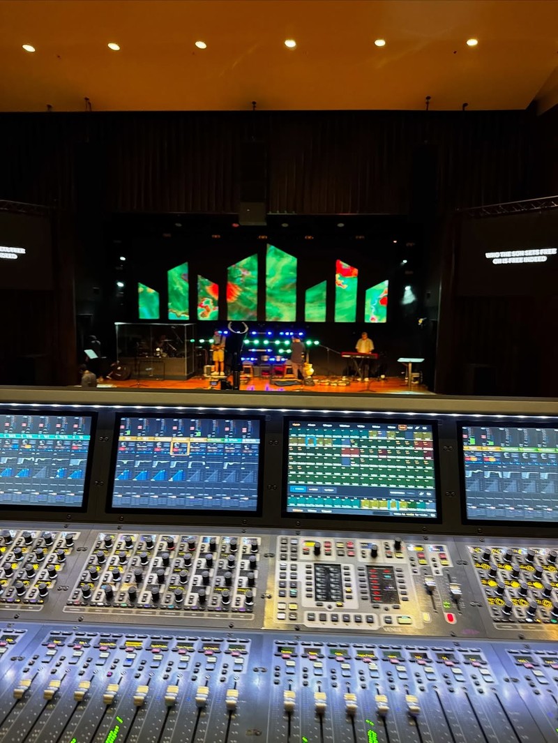 Venue console with LED stage